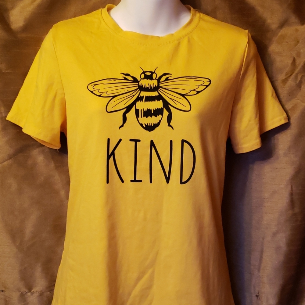 Bee kind yellow 💛 tee